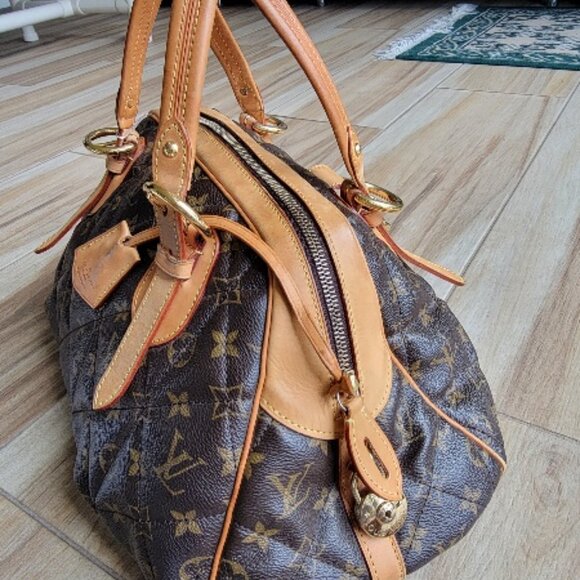 Louis Vuitton Etoile Monogram Large Quilted Bowling Shoulder Handbag - Picture 4 of 16